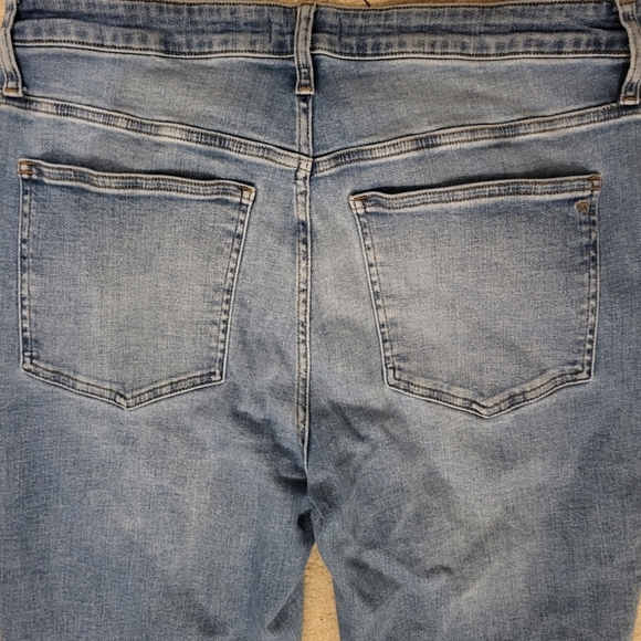 Madewell Kick Out Jeans Wome's Medium Wash Denim Blue Bootcut Jeans Size 32(14) - Picture 3 of 12